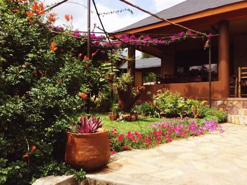 Nyore Hillside Retreat Mbarara Exterior foto